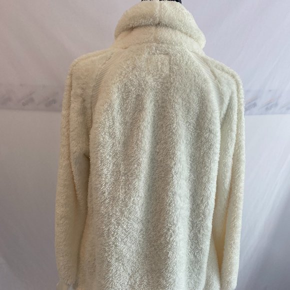 SOLD Old Navy Winter White Fleece Mock Neck Long Sleeve Top NWOT - Picture 5 of 15